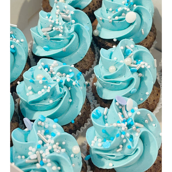 10 GATEAU CHOCOLAT CREME VANILLE BLEU