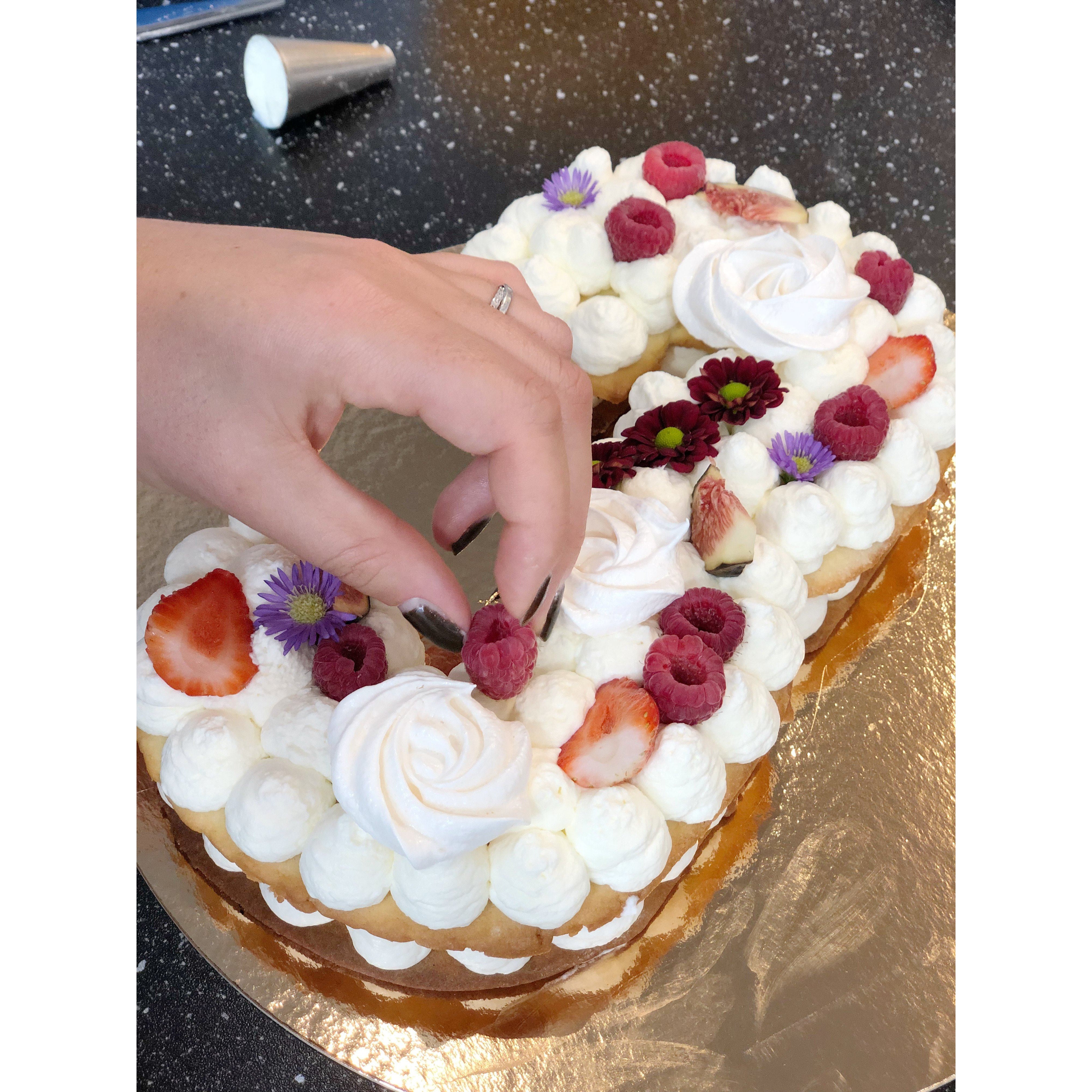 Bon Cadeau 65€  (licorne, number cake, cake design, layer cake et drip cake) - L'Atelier des Gâteaux