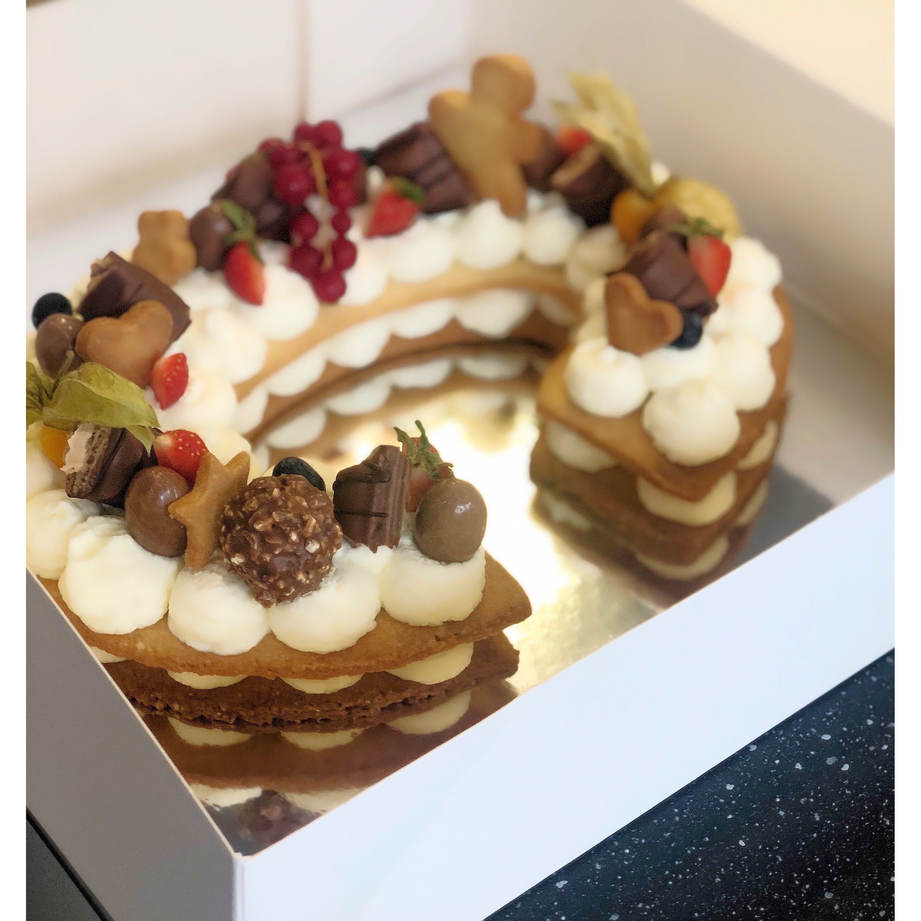Bon Cadeau 65€  (licorne, number cake, cake design, layer cake et drip cake) - L'Atelier des Gâteaux