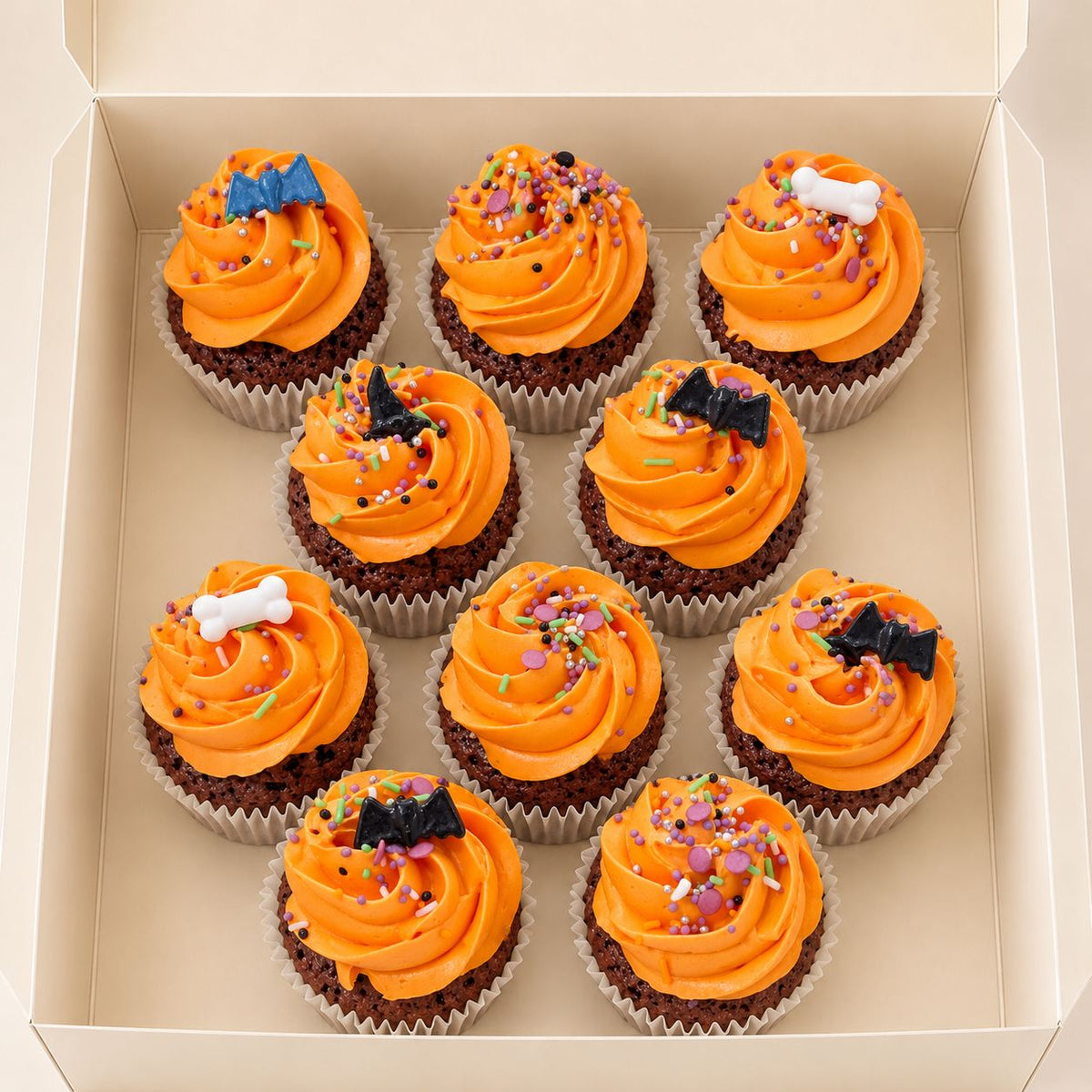 10 CHOCOLAT VANILLE ORANGE HALLOWEEN Mini cupcakes atelierdesgateaux.com 