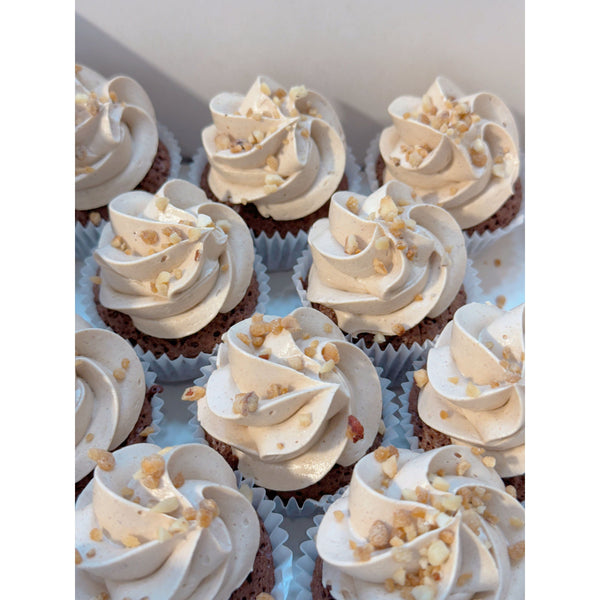 10 GATEAUX CHOCOLAT CREME PRALINÉ