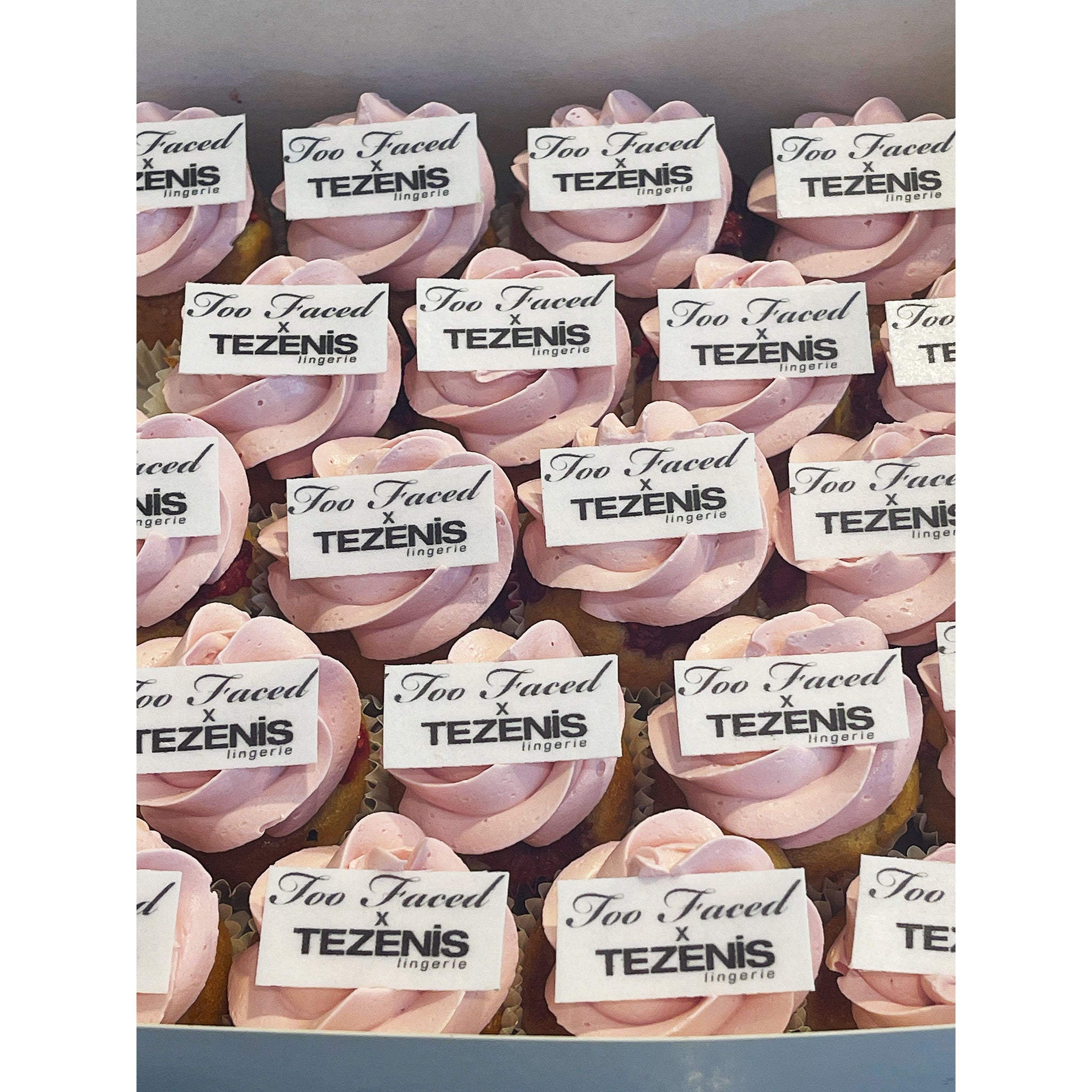MINI CUPCAKE LOGO cupcake atelierdesgateaux.com 