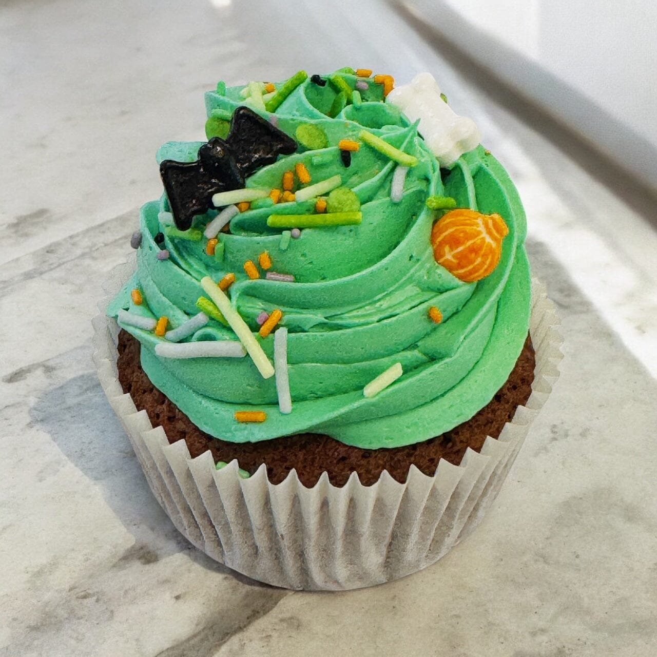 CUPCAKE HALLOWEEN VERT cupcake atelierdesgateaux.com 