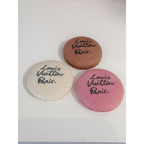 Macarons personnalisés MACARONS atelierdesgateaux.com 