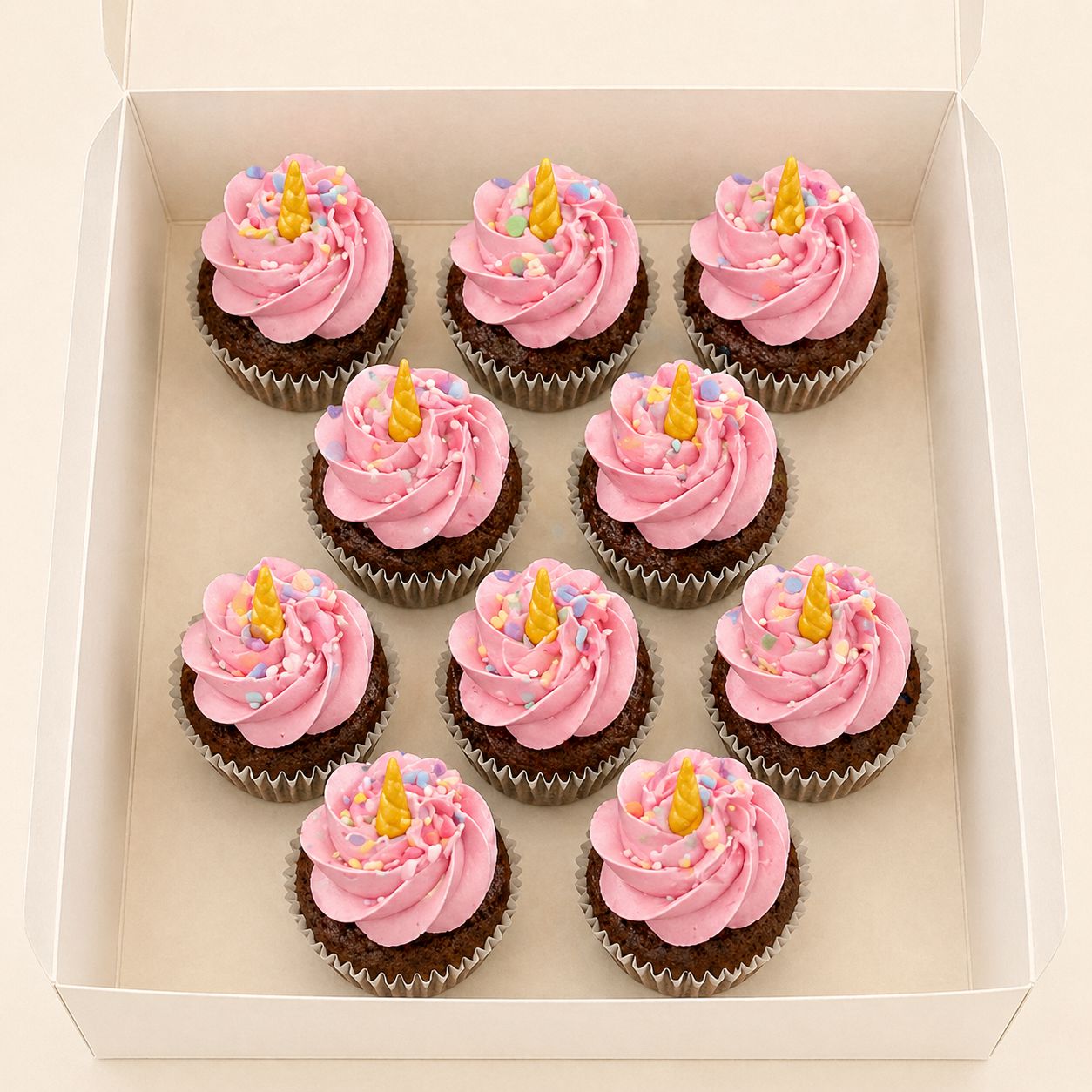 CHOCOLAT CREME VANILLE ROSE THEME LICORNE Mini cupcakes atelierdesgateaux.com 