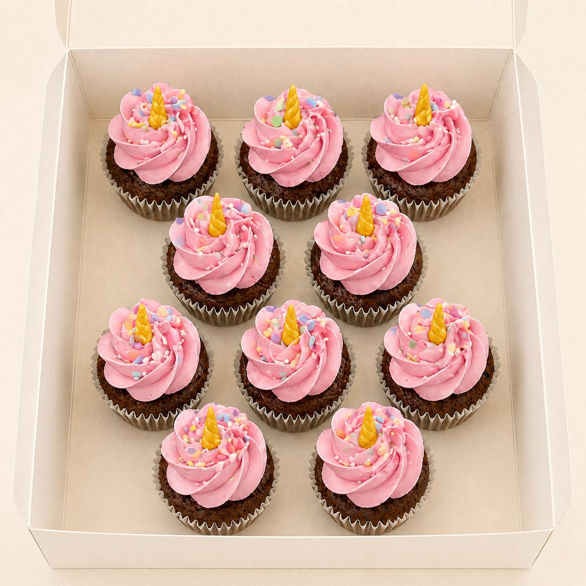 CHOCOLAT CREME VANILLE ROSE THEME LICORNE Mini cupcakes atelierdesgateaux.com 
