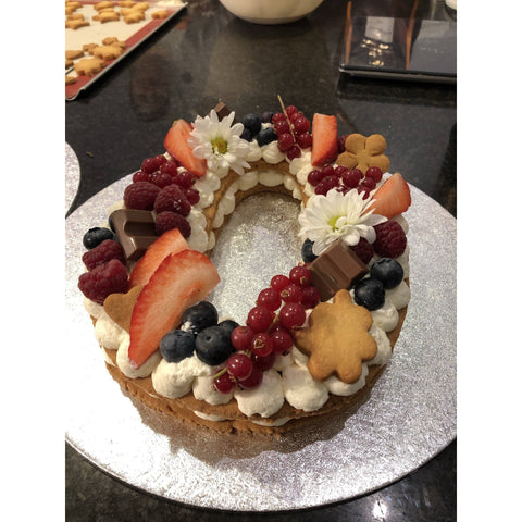 ATELIER NUMBER/LETTER CAKE Samedi 9 septembre 11h - 13h30 Atelier atelierdesgateaux.com 
