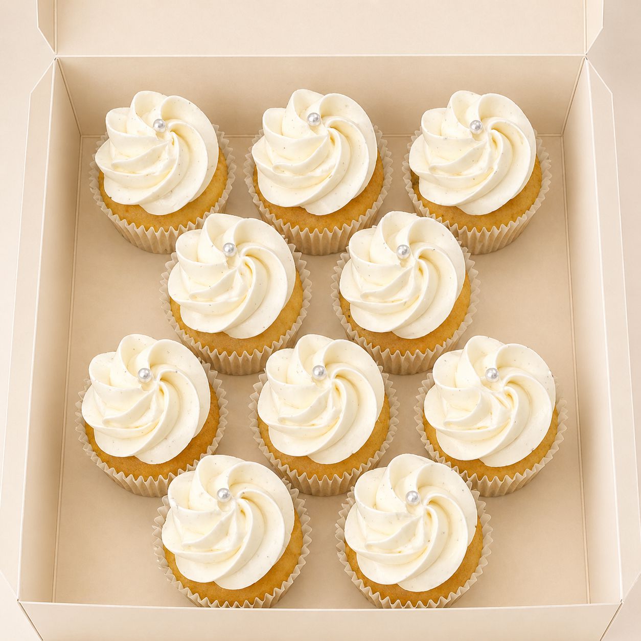 VANILLE Mini cupcakes atelierdesgateaux.com 