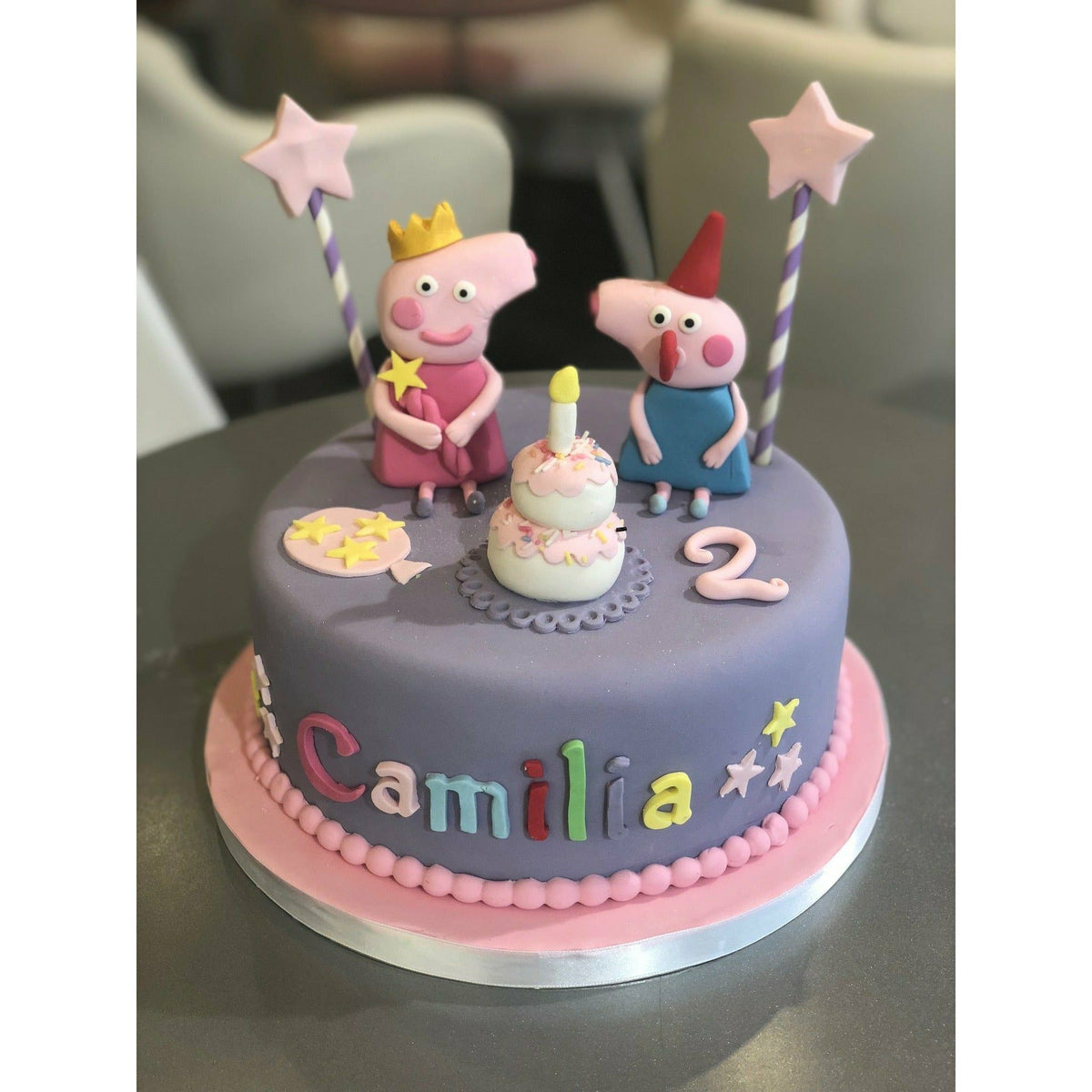 GÂTEAU PEPPA PIG atelierdesgateaux.com 