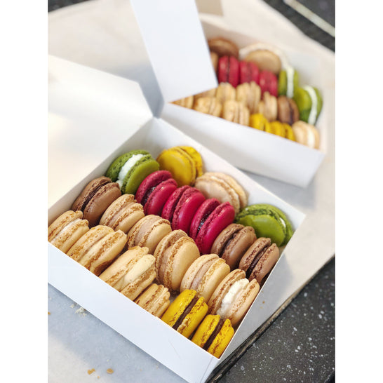 Bon Cadeau 45€  (Macarons, pâte à choux, cupcakes, cake pops) - L'Atelier des Gâteaux